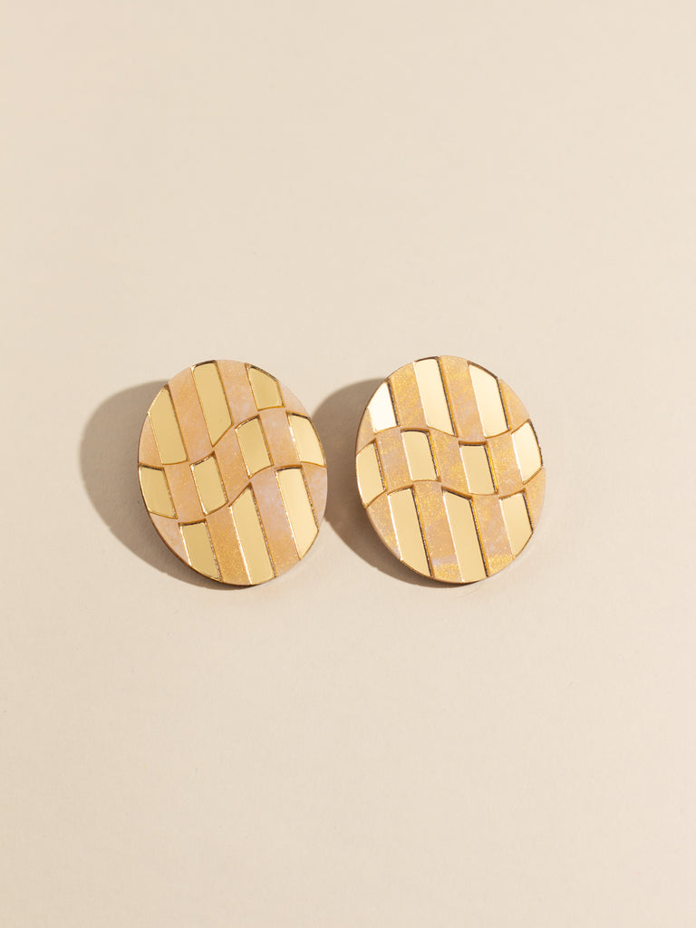 Checkered Earrings in Sand and Gold